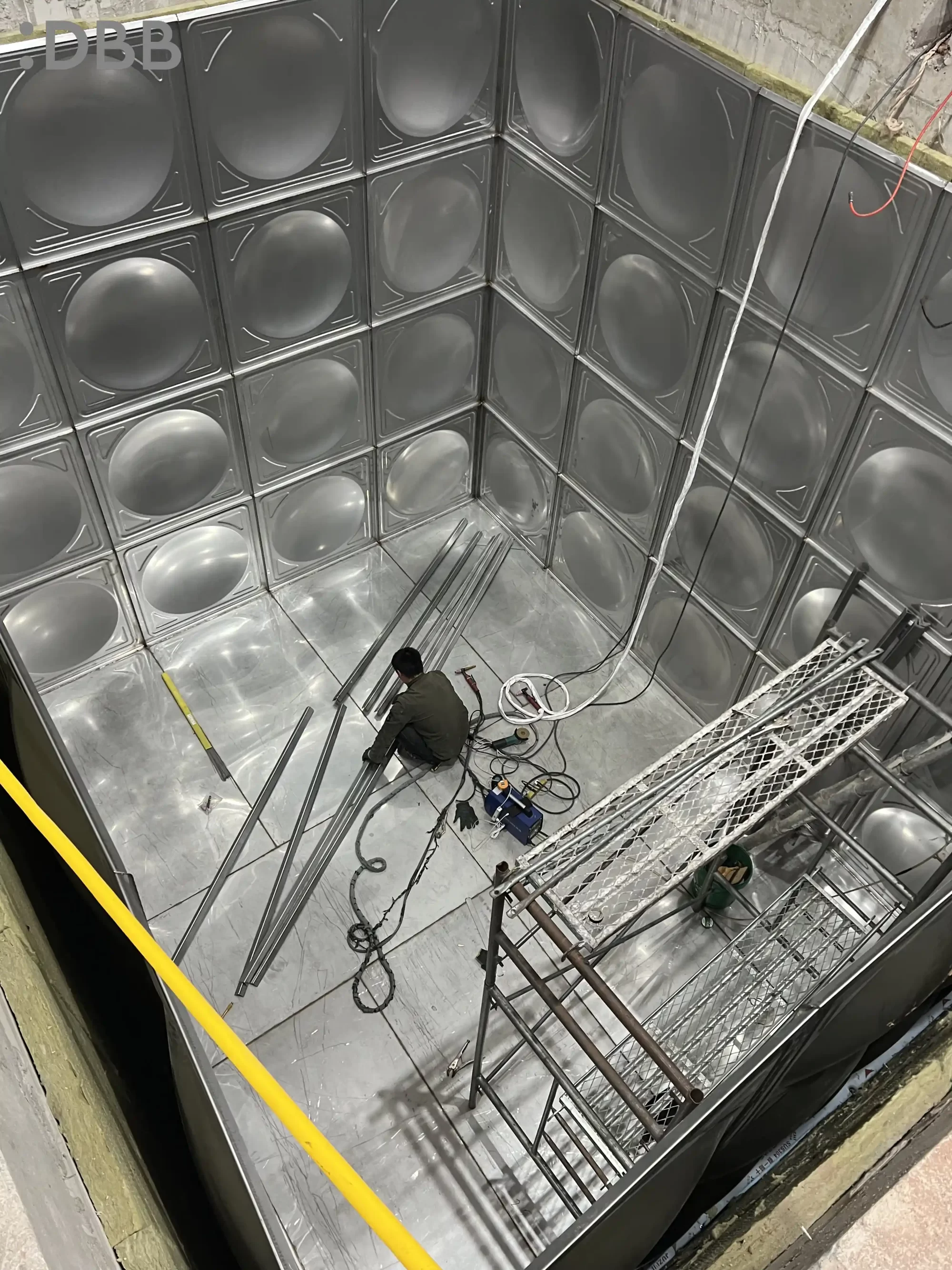 Construction of cooling system for DBB 5